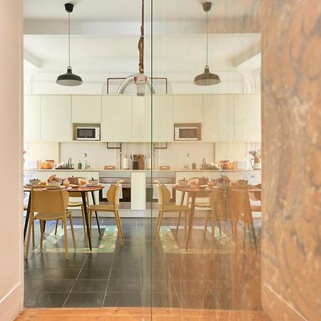 Sunny Pink Street Historical Apt, By Timecooler Lisboa Ngoại thất bức ảnh
