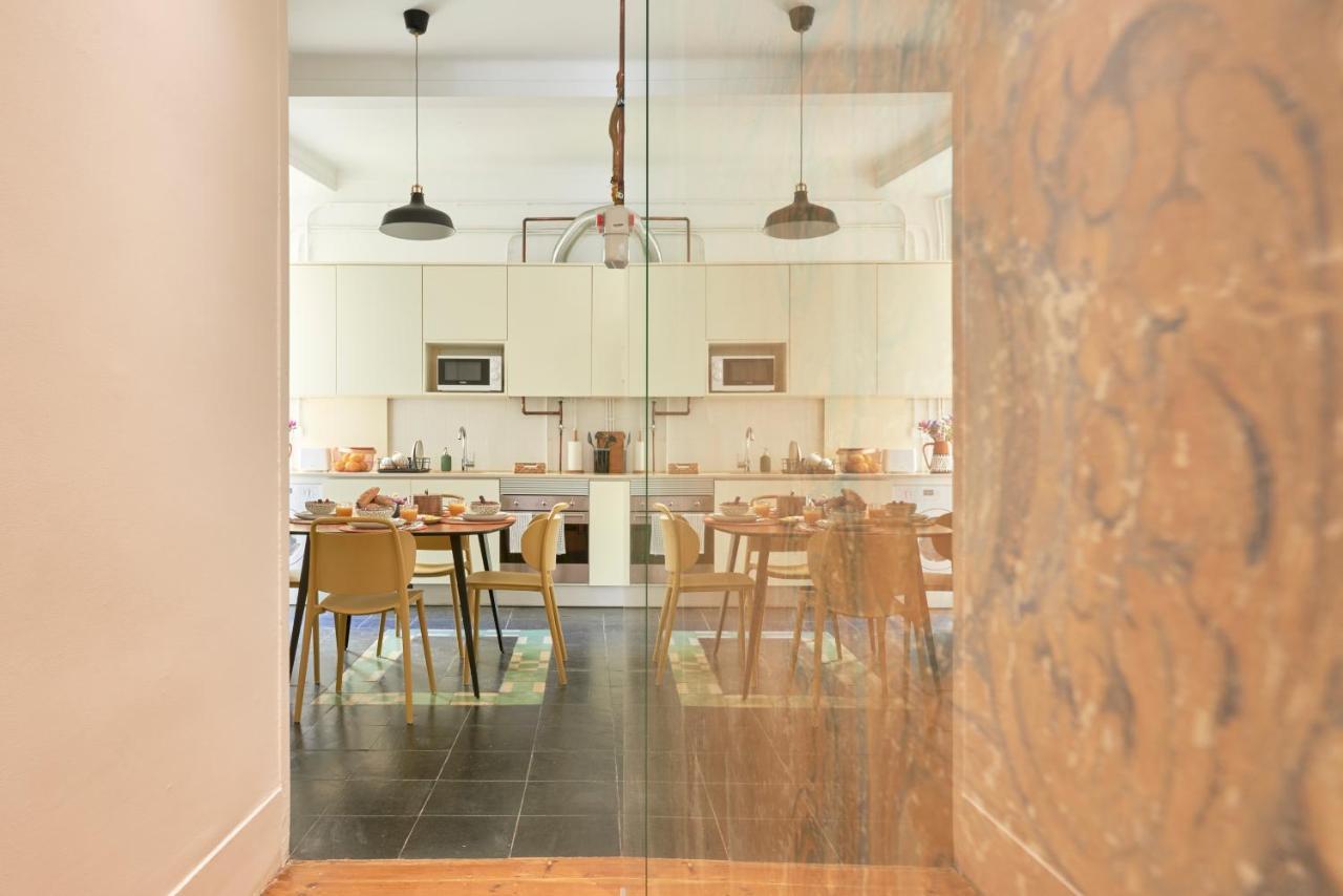 Sunny Pink Street Historical Apt, By Timecooler Lisboa Ngoại thất bức ảnh