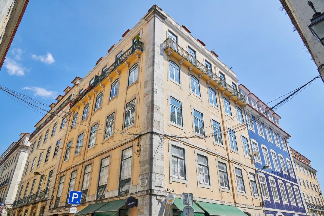 Sunny Pink Street Historical Apt, By Timecooler Lisboa Ngoại thất bức ảnh